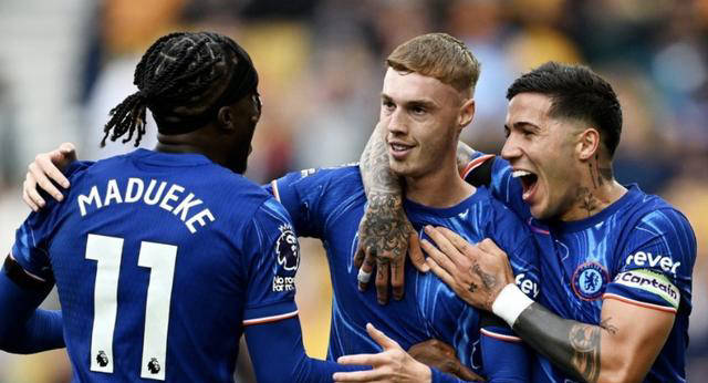 莱万多夫斯基意外战胜切尔西，重返赛场引爆全场！