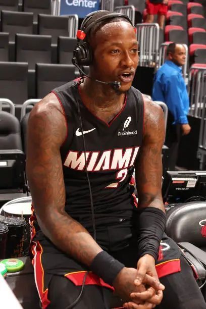 开云-巴特勒在湖人比赛中败北，重返赛场引发热议！-开云