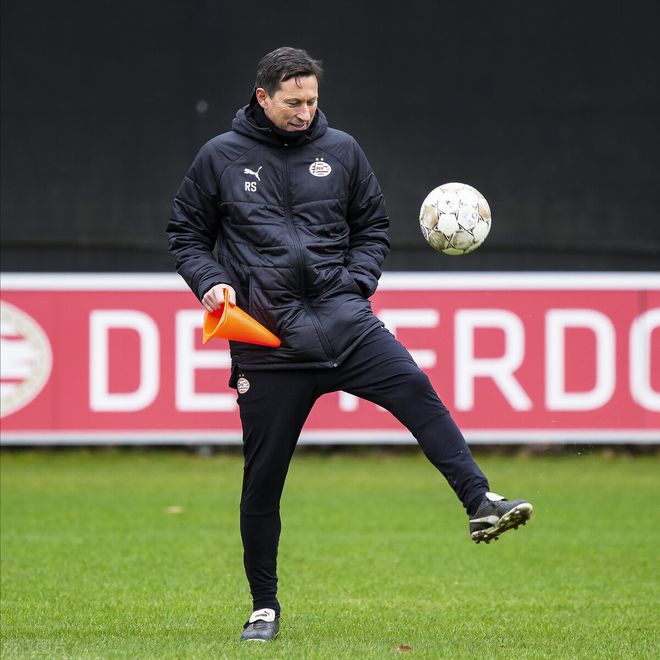 荷甲关键时刻再迎强敌，底特律活塞远射贴柱，主帅态度——管理层满意，团队化学反应显著